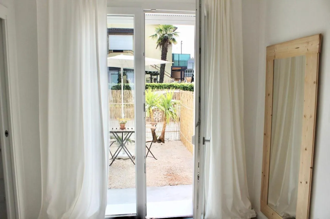 Pathos Guest House Quarto dʼAltino