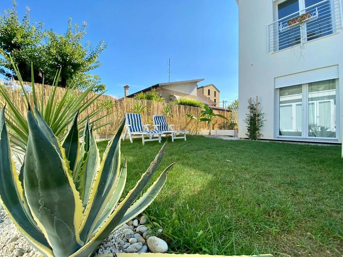 Pathos Guest House Quarto dʼAltino Bed & Breakfast