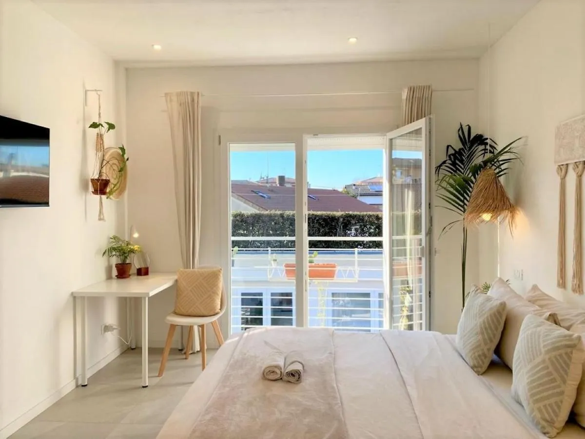 Bed & Breakfast Pathos Guest House Quarto dʼAltino Italia