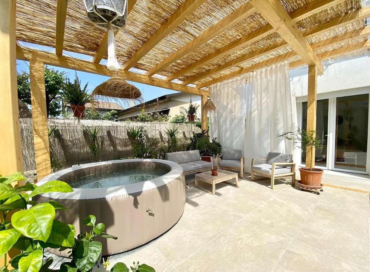 Pathos Guest House Quarto dʼAltino