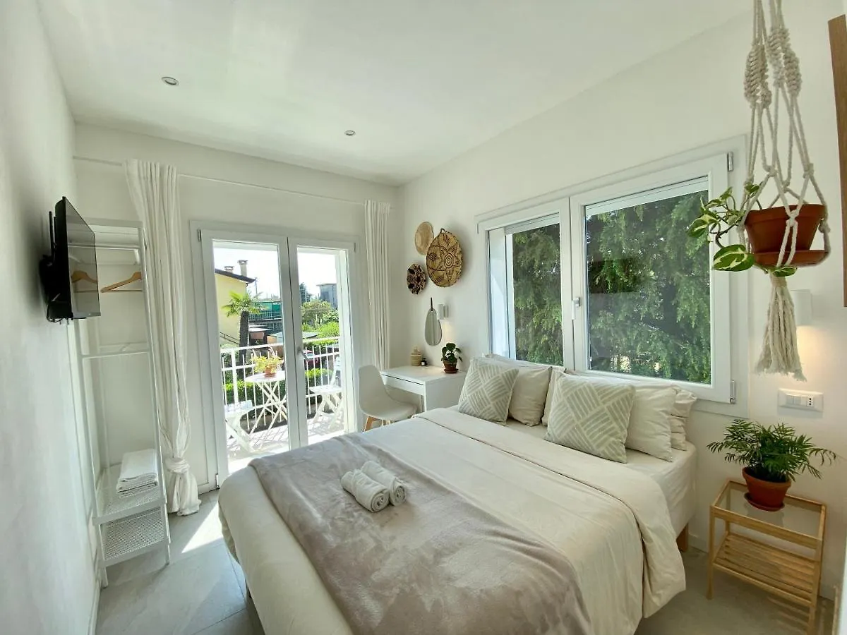 Pathos Guest House Quarto d'Altino Bed & Breakfast